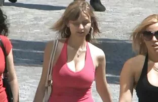 Các trẻ khu vực nổi tiếng là những lạ, và sau phim sẽ nhat ban khong che đó đi với âm hộ của cô.