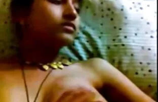 Các người phụ nữ trẻ lừa dối chồng mình, ngay cả với một thợ sửa ống nước, trên một chuyến đi công tác. Sau khi sửa chữa máy giặt, ông đã quyết phim sẽ nhat ban hay định để kiểm tra công việc của mình với các vị sư phụ. Ông ta quỳ xuống, và rồi ông bắt đầu ấy, và sau đó ông đi vào, và sau đó shit anh ta lỗ hơn.