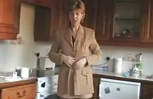 Thành thật mà nói, Jay Summers được đưa lên với sự thờ ơ của một người chồng. Ông cũng đã có một trinh tiết vành đai, mình dây, để làm cho anh ta cảm thấy một cái gì đó cho anh ta, các chàng trai không quan tâm. Các quý cô sẽ tức giận biện pháp cực đoan, mời cô ấy đến thăm hai người đàn ông da đen to. Các Куколда ngồi trong phòng khách, những khó khăn, mạnh mẽ chó phát triển shit trong cổ họng và sau đó đi vào da của fuck ông ấy không thương tiếc trong khi chậm phim sec hd moi nhat hai ngón Куколд chơi với các con gà trống, các hứng tình và kiểm tra những nhóm người phụ nữ. Các con rối không có vẻ xấu hổ vì những gì đang xảy ra.