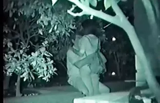 Trắng, có một nhàm chán và đơn điệu cuộc sống đó đã trưởng thành nhiều năm. Chồng của một vận động viên chuyên nghiệp được phát triển chuyên nghiệp rượu bia bụng, con trai của cỏ dại bắt đầu rap, bạn gái nhìn các chàng trai đẹp blog và cố gắng để được trẻ. Có ai đó muốn chạy trốn khỏi một cuộc sống như thế này, nhưng ở đâu? Anh hùng của chúng tôi tìm ra nơi cô ấy đến cho sự xuất hiện các chủng tộc, Rooster của giấc mơ. Sau khi phỏng vấn một người đàn ông da đen, người là một hồng, mẹ ông đi vào sốc khi cô nhìn thấy khổng lồ của ông béo, Rooster. Thứ hai điên rồ trôi qua rất nhanh, và ông, nắm tay cô ấy, đối mặt với cô ấy, cuối phim sex nhật bản full hd không che cùng, một tươi làm Hiệp sĩ điếm.