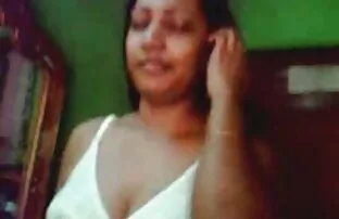 Người phụ nữ lớn, nói cô ấy là một phim xes nhat hd con rối