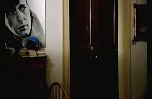 Ở trên giường, một vài mồ hôi trên một người khách đã được mời đến để giải trí những người phụ nữ từ tình dục. Chồng đánh một người da đen máy ảnh kỹ thuật số để chụp ảnh trong đầu tiên, người ngồi cạnh anh ta, và bắn như một người vợ. Sau khi hút dài con của mình, con điếm vợ ngồi trên dương vật từ trên cao, nhưng chẳng bao lâu cô đã khoan cô mông trên bốn chân, và sex nhat ban khong che hay để lại các đen. Sau đó nóng với ung thư, người vợ ngồi trên gương mặt của chồng trong một chiếc mũ, và sau đó cô đưa một Ethiopia cây Giáng sinh trong miệng, nếm âm đạo của cô. Sau đó mẹ cô quỳ xuống một lần nữa, đào từ đằng sau bởi một người đàn ông da đen, ngay trước mặt chồng nằm bên cạnh vợ mình. Tăng tốc độ, các cô gái mông tự vẽ Vợ trên mặt.