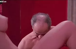 Tiểu-Cô Victoria rõ ràng, đẹp Chimena chơi cùng với một bộ xes nhat khong che đồ