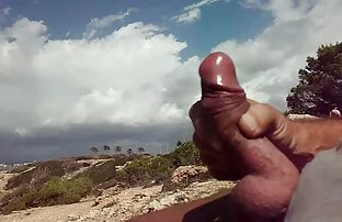 Quân thích đi nước Nga bởi vì đó là thật, cô gái xinh đẹp ai có thể ngạc nhiên không chỉ xuất hiện của họ, nhưng cũng có những tài năng của giường, đó là khó để đánh giá quá cao. Khi với St Petersburg phi hành đoàn, người sez hay nhat Pháp là ngạc nhiên khi các nhà vô địch đến 19 tuổi Kỳ dưới bí danh Emilia Ahmed. Giám đốc của các phim khiêu dâm bỏ qua hầu như tất cả mọi thứ về công việc của mình và định hướng tình dục, và ông ta sẽ chuyển đến các sản xuất mà đóng sau. Dọc theo chích đi Săn đít bị gián đoạn để liếm âm hộ của mình. Tuy nhiên, đúc ở St. Petersburg đặc biệt hiệu quả.