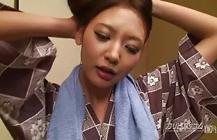 Trẻ moskovita Skype đã sắp xếp một thoát y trong trắng. Nhưng để cho không ai nhận ra anh từ bạn bè của mình, hắn ta đặt mặt nạ vào mặt hắn. Nhưng điều quan trọng phim sex mới nhật nhất là con số của bạn là rõ ràng.