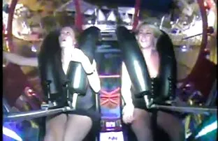 Hai bạn bè đại học giữ liên lạc sau khi tốt nghiệp. Họ đã được hầu như vắng mặt cho những tháng vừa qua. Trong thời gian này, thiếu nữ gặp nhau thậm chí hơn cả trước, gần như hoàn toàn ý thức được tất cả những bí mật riêng tư. Nó chỉ ra rằng cả hai người phụ nữ mơ về nhóm, nhưng họ đang sợ để tham gia vào một hoạt động như thế này. phim xec hay nhat ban Vì vậy, đoàn tụ với các linh hồn, hai người đến nơi trong xe. Phụ nữ rất lo lắng, nhưng khi họ đang ở gần các chàng trai, chúng bắt đầu một thằng bốn, mọi thứ đang tốt hơn so với các đối tác dự kiến, và Rooster xảy ra một lần nữa.