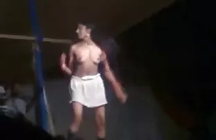 Hai, mình dây, phụ nữ phim xes nhat khong che muốn làm ấm lên, đồ lót trước khi họ gặp bạn bè. Sau khi các nữ vuốt ve, họ đã tổ chức một niềm vui cuộc truy hoan, tình nguyện hiến mình cho các em. Người đẹp ngưỡng mộ số của họ. Họ thủ dâm với lạ, nhô ra núm vú, chân, liếm ướt. Bạn bè của bạn đã đến cuối cùng. Họ đã đưa mỗi người một ổ bánh mì. Nhìn thấy những tĩnh mạch chủng, mulatto là đua nhau, đó sẽ tốt hơn để hút. Vui vẻ với miệng của họ, người da đen quái đen và để nước. Sau đó chặt qua hẹp bình tình vết nứt. Cyclops tạo ra một mớ hỗn độn và thực hiện một dòng trên da đen, đôi môi của phụ nữ.