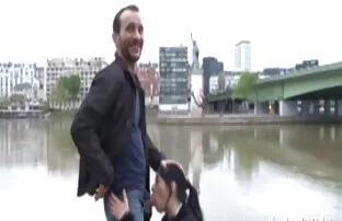 Nhìn vào lúc 21 tuổi, Veronica Saint thủ dâm trong một ống trong suốt. anh thấy làm thế nào ông có phim sex nhật bản hay máy ảnh và sau đó đẩy nó vào lỗ với một vỏ máy bơm lõi như ông từ từ kéo ra ống và sau đó, mình cạo ra cho bạn!