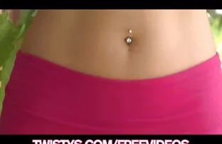 Brown, xoăn, tóc đỏ, vừa đi để yêu thích của St. Petersburg, gặp hai người giàu có con trai. Các chàng trai đã không ngủ với các cô gái phải đi, nhưng họ đã mời họ đi nghỉ ở Bali. Các cô gái đã rất ngạc nhiên vì họ đã không bao giờ được ở bên ngoài của Nga, và bây giờ họ đang ngồi lại với nhau trên ban công hôn. Họ đang vui để cho lên trước các chàng trai và sau đó ấm lên. Và hải lý xảy ra, bởi vì ngoài những thổi công việc và các con gà trống trong các đồng bộ phim jav nhat ban hay nhat vị trí, các hải lý nâng lên chân họ và từ từ liếm mông của họ. Kem, là cái gì mới cho người đàn ông, nhưng lớn, vì vậy nó nhanh chóng kết thúc trên bè ' khuôn mặt và môi.