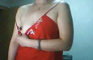 Những cạo lông, đôi môi hút mạnh lớn để thực jav nhat bản hiện một ngã ba ở âm hộ của bạn