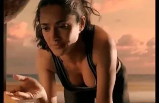 Các cậu bé, từ lâu đã được với bạn bè của mình, giáo viên, những người đã giúp anh ta ở thời điểm đó, ở trường cao đẳng. Các cậu gặp nhau tất cả thời gian, nhưng lần này, các cuộc họp đã không đi như kế hoạch. Nhà của chủ chỉ là con gái của mình. Blondinochka ngay lập tức như một người bạn của cha nên nhẹ nhàng trèo dưới bàn, cho những người bạn tại bữa ăn tối, mở nút ấn út của khách, và sau đó có rất lớn vào miệng của mình. Lúc đầu bạn cảm thấy khó chịu, nhưng sau vài phút, nó như một người làm công việc thực hiện bởi phim sex nhật bản không che hay một đẹp, tóc vàng, trong khi cha cô không thấy bất cứ điều gì. Ông thích sự hiếu khách của người cựu sinh viên như ông thăm các giáo viên thường xuyên hơn.