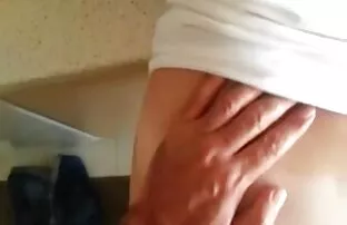 Nữ khóc khi các người yêu bao ướt của mình, gợi cảm. Ông giữ toàn bộ cơ phim sex nhat ban moi cap nhat thể mình khi xương, ông đẩy nó gần với cơ thể của mình, trong khi anh ấy đi với anh trong phòng tắm, đập vào lông.